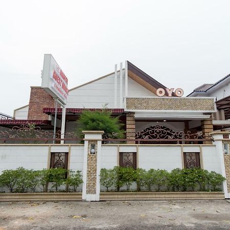 Oyo 619 Naufal Guest House Syariah Medan Exteriér fotografie
