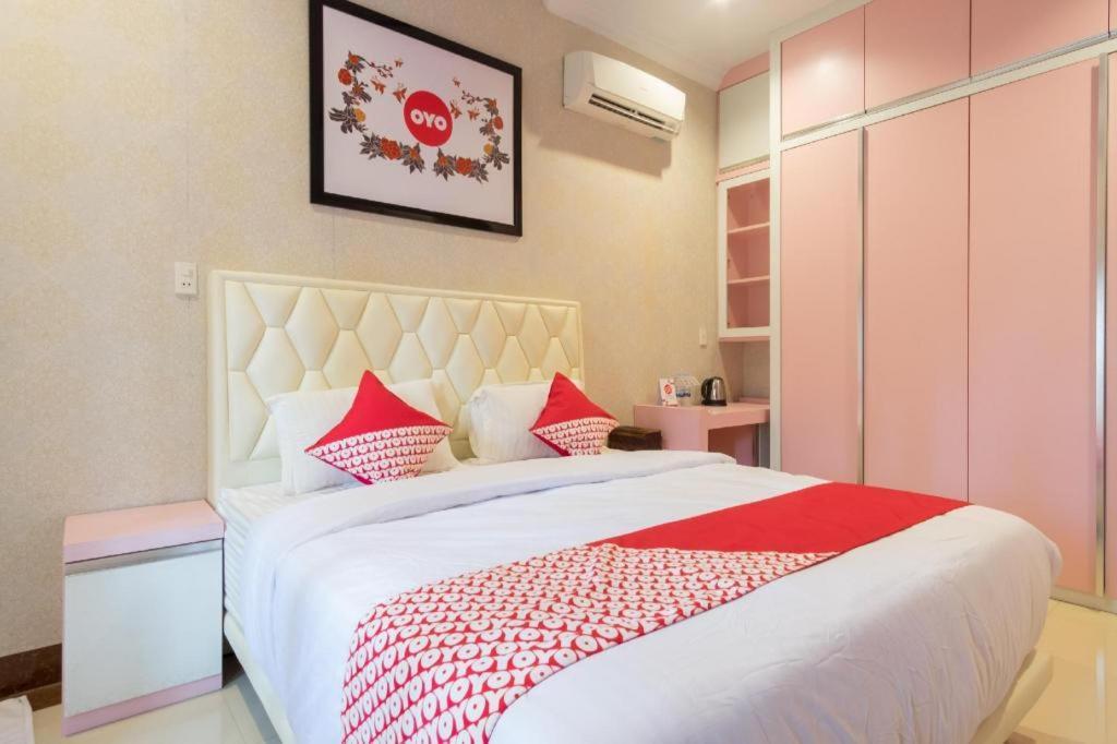 Oyo 619 Naufal Guest House Syariah Medan Exteriér fotografie