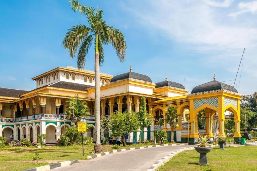 Oyo 619 Naufal Guest House Syariah Medan Exteriér fotografie