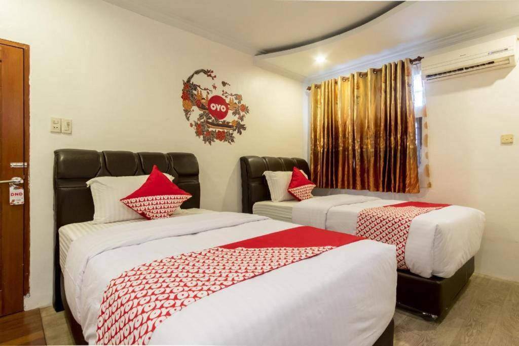 Oyo 619 Naufal Guest House Syariah Medan Exteriér fotografie