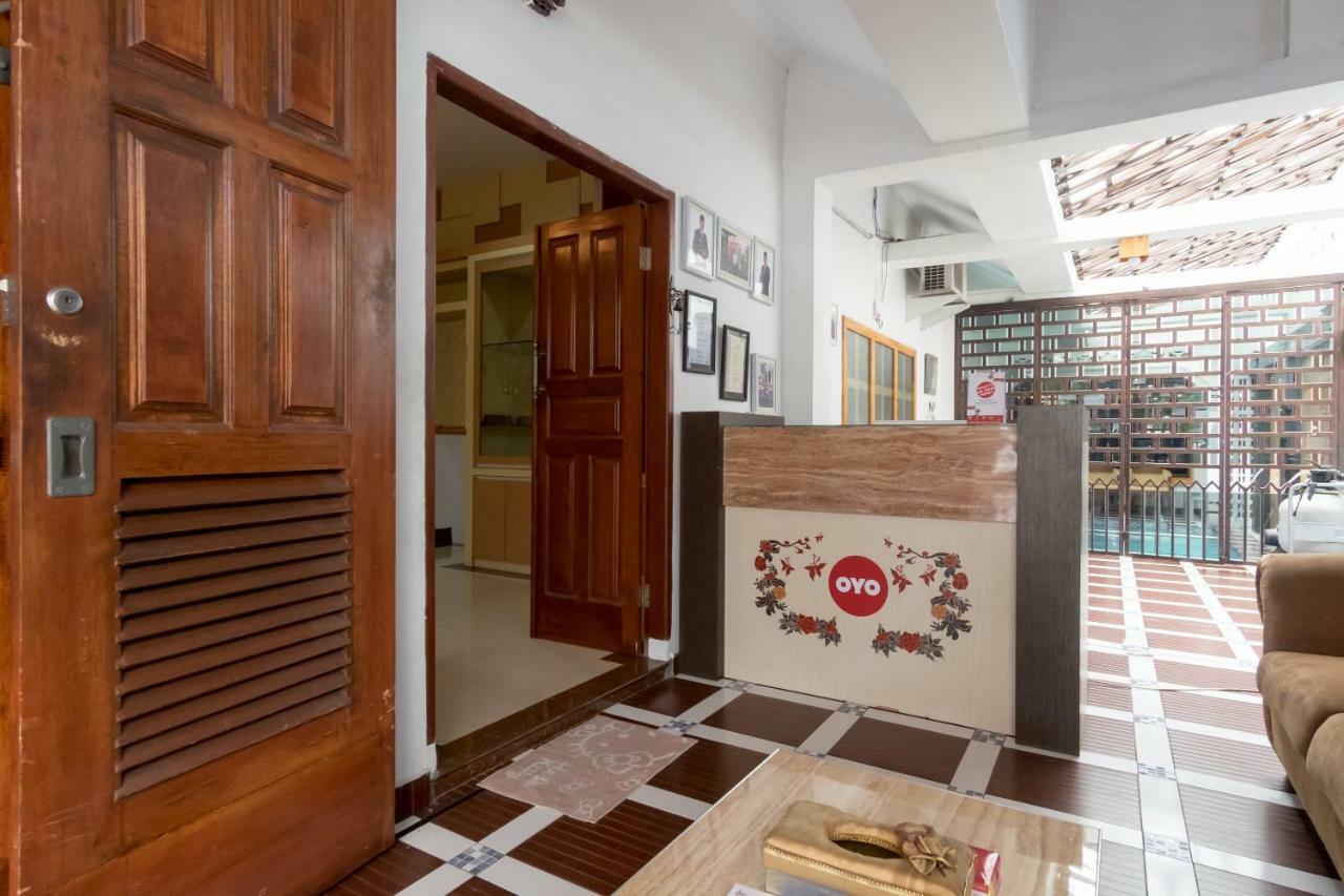 Oyo 619 Naufal Guest House Syariah Medan Exteriér fotografie