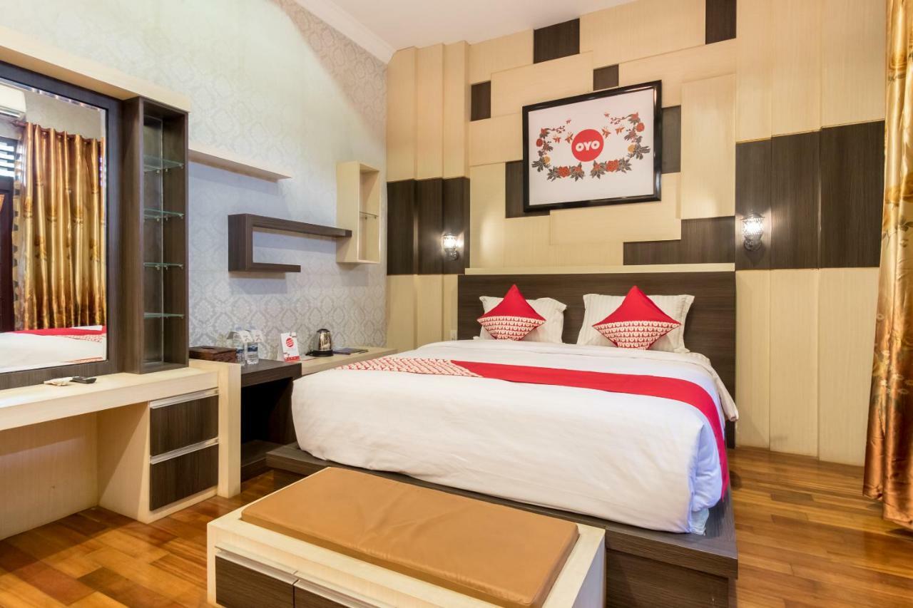 Oyo 619 Naufal Guest House Syariah Medan Exteriér fotografie