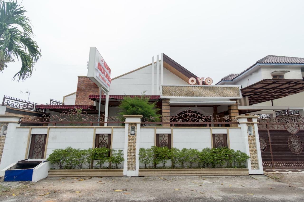 Oyo 619 Naufal Guest House Syariah Medan Exteriér fotografie