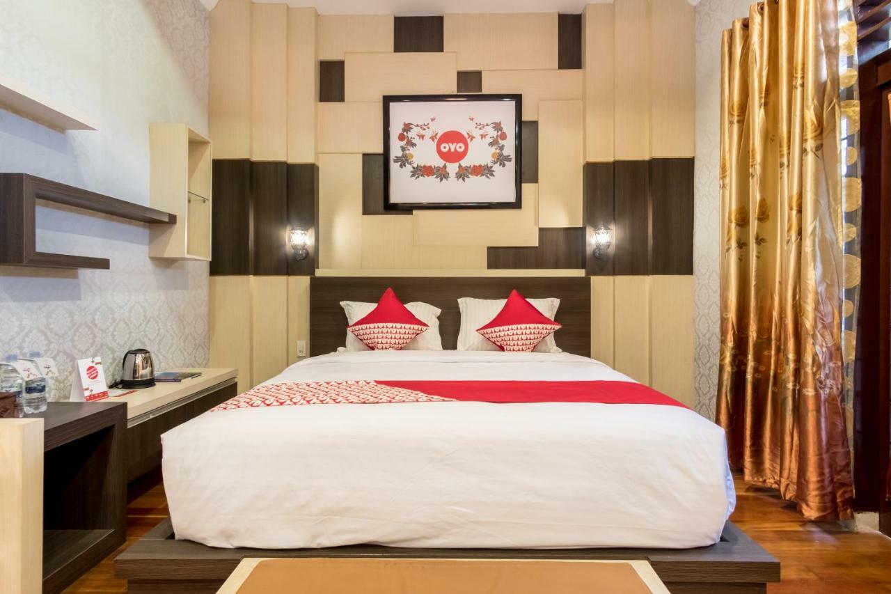 Oyo 619 Naufal Guest House Syariah Medan Exteriér fotografie
